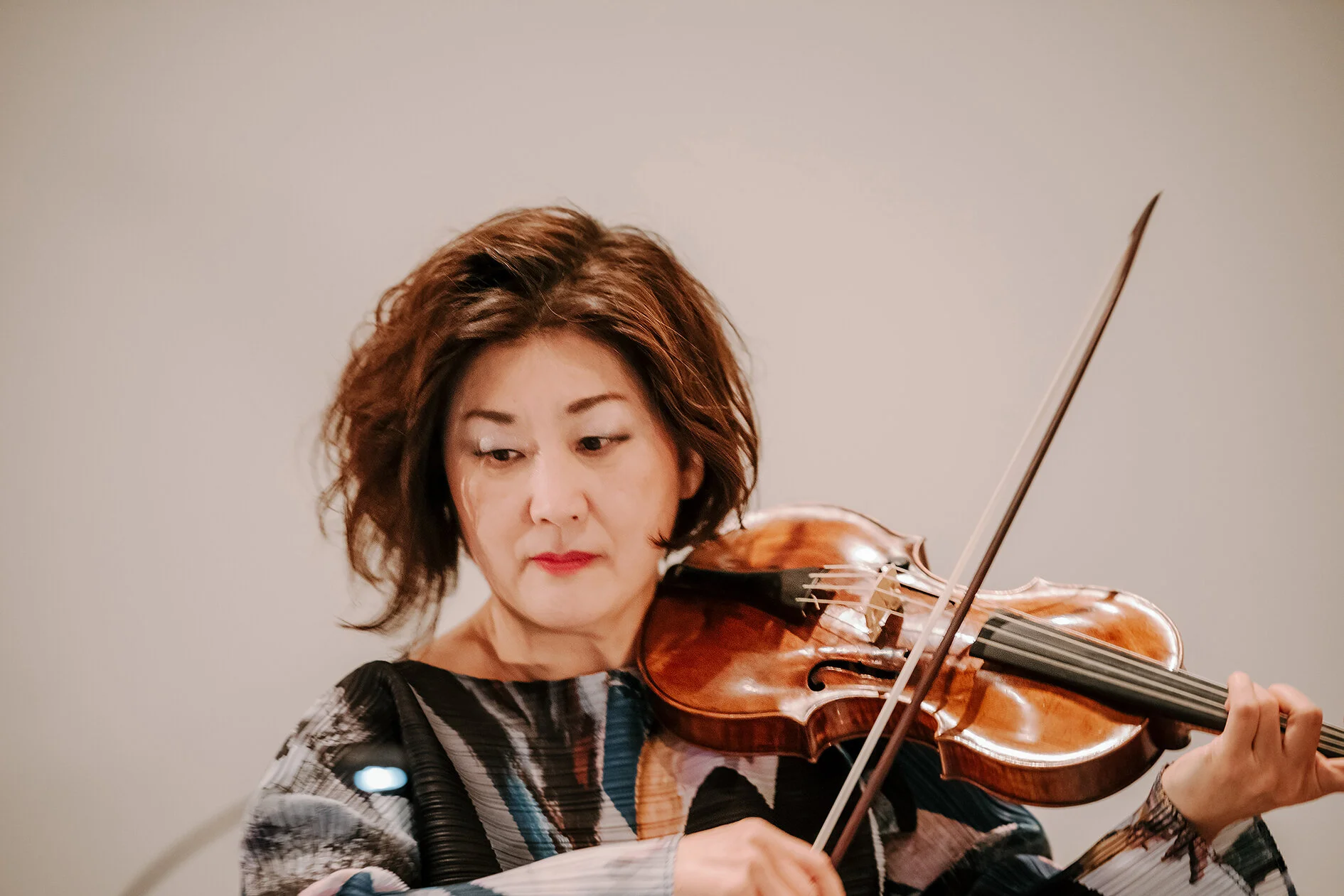 Biography — Jin Kim